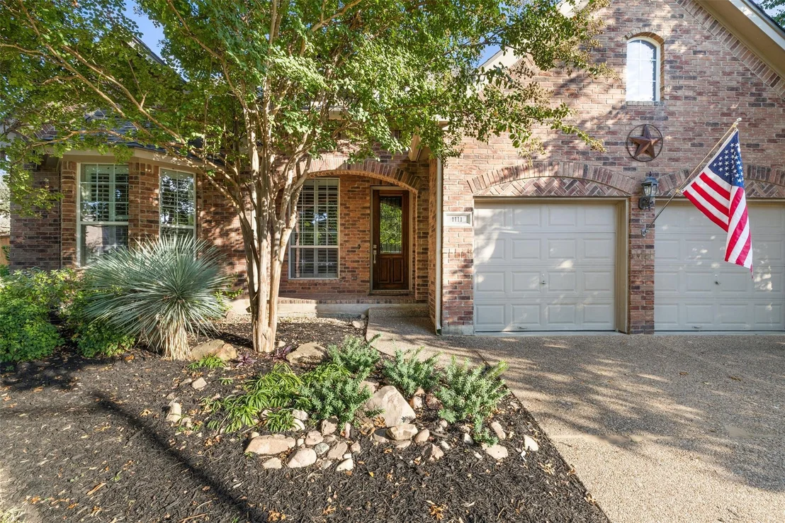 Photo of 1111 Hillridge DR