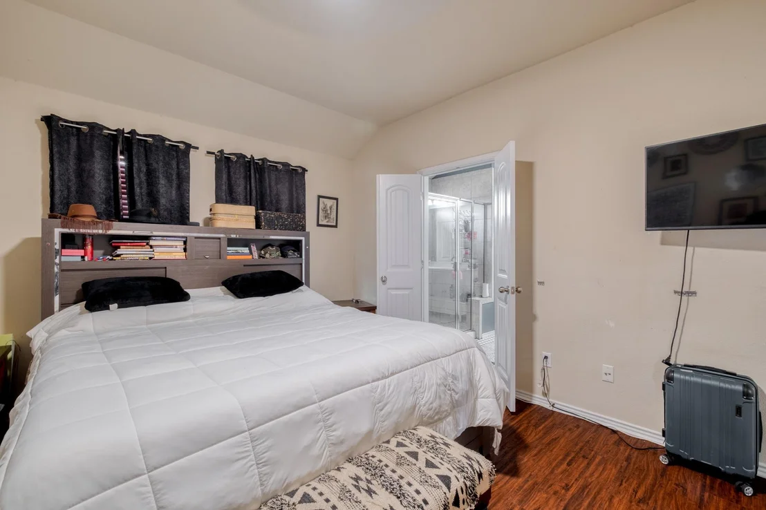 Photo of 3725 Anchor Bay DR