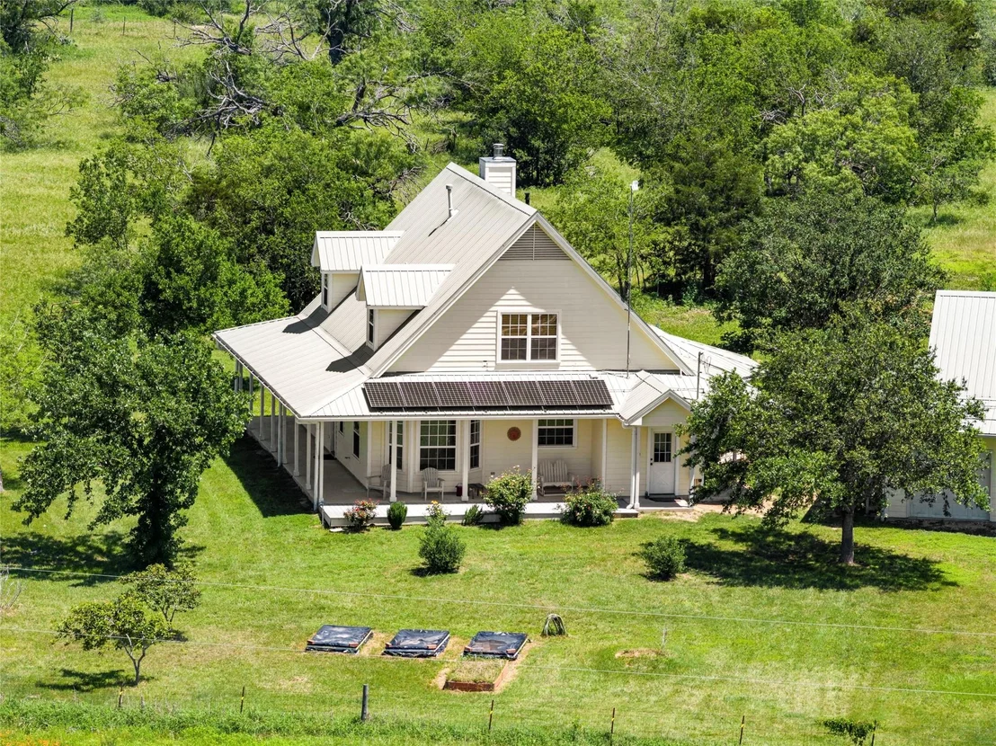 Photo of 928 Upper Elgin River RD