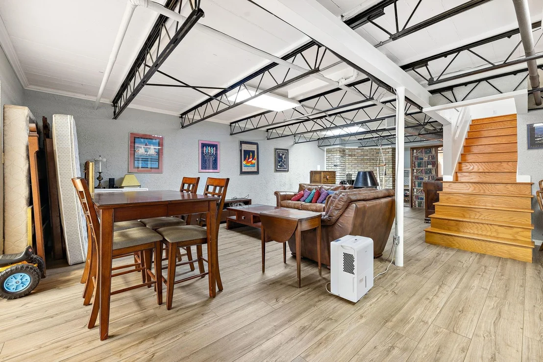 Photo of 7 Inwood CIR