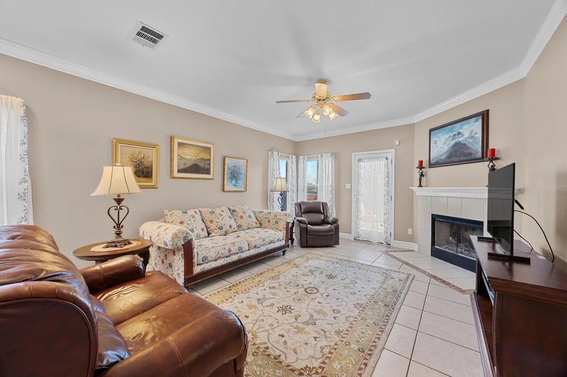 Photo of 810 Estancia WAY