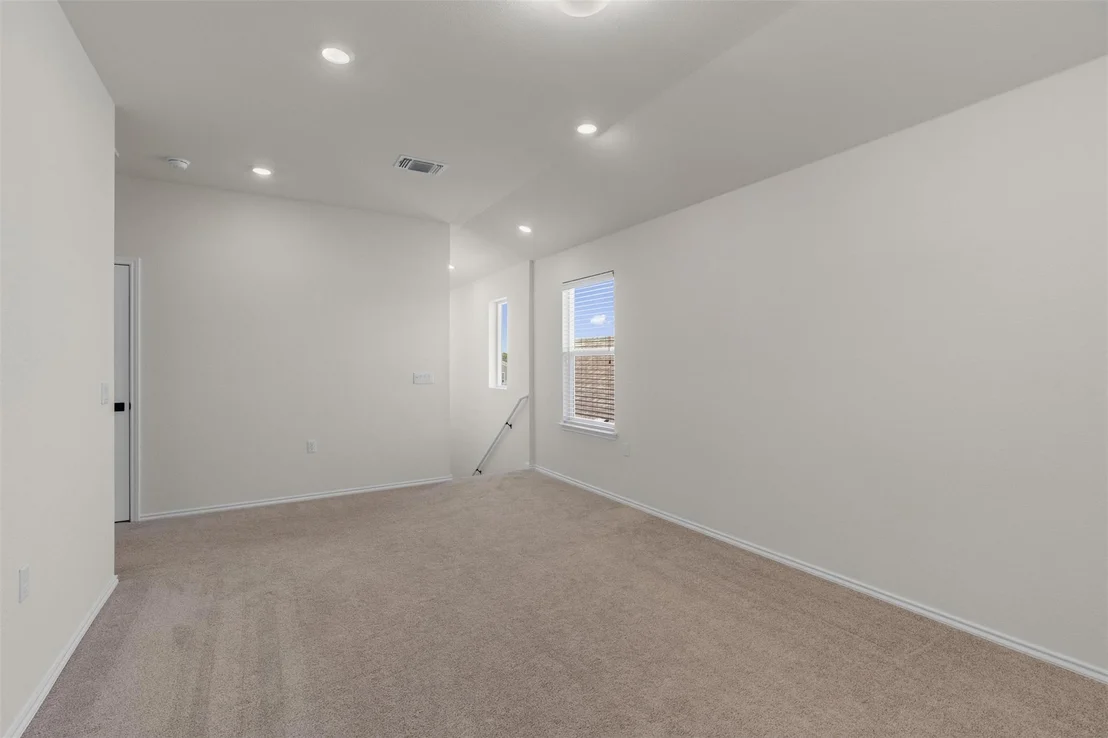 Photo of 4712 Pell RD