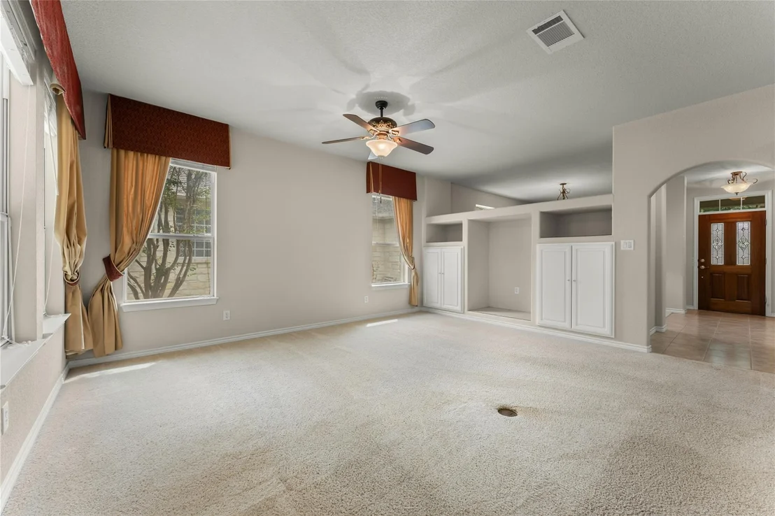 Photo of 302 Brazos DR