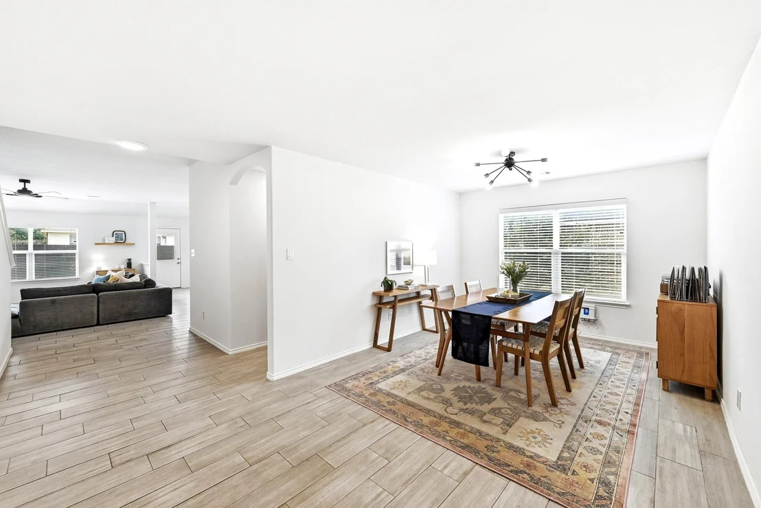 Photo of 184 Coral Stone TRL