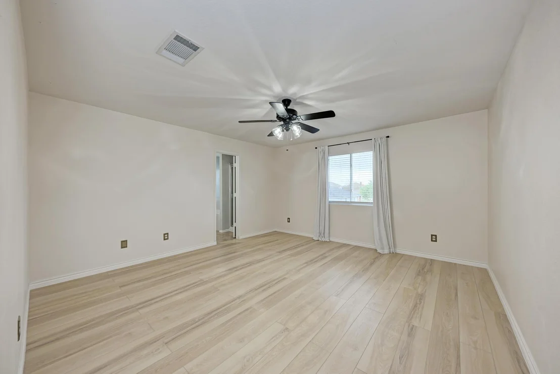 Photo of 115 Camellia DR