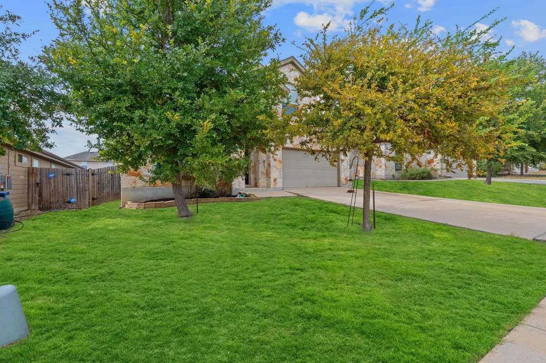 Photo of 579 Dragon Ridge RD