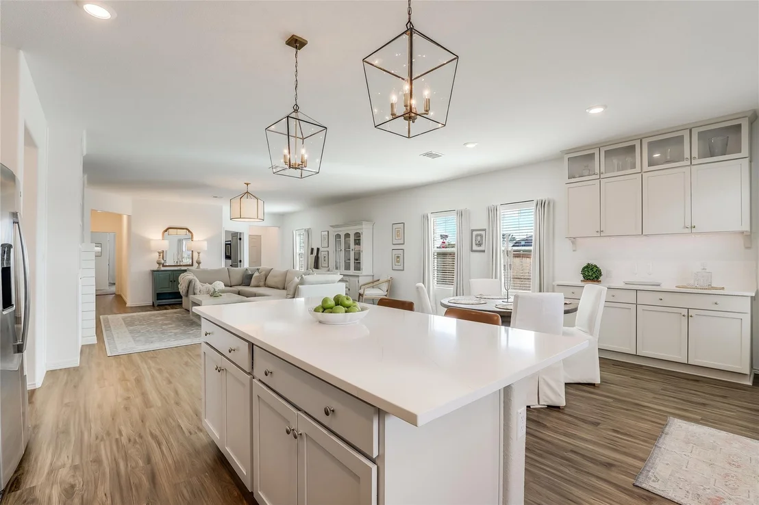 Photo of 1101 Bluewood BND
