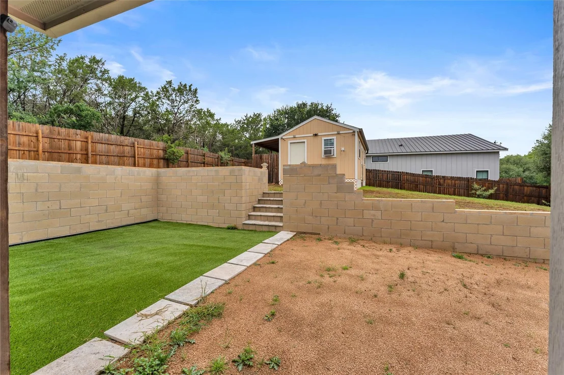 Photo of 511 Taylor DR