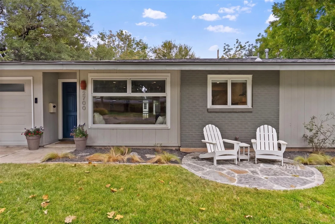 Photo of 2700 Addison Ave