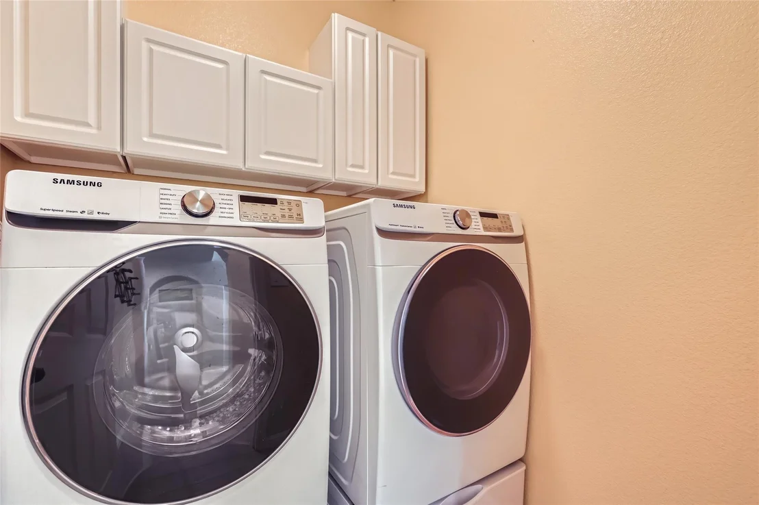 Photo of 2835 Checker DR