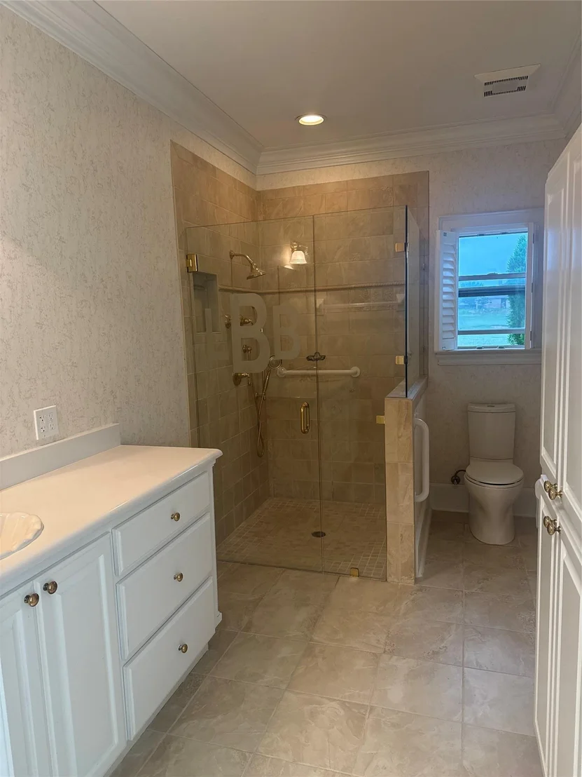 Photo of 1306 Walker CIR