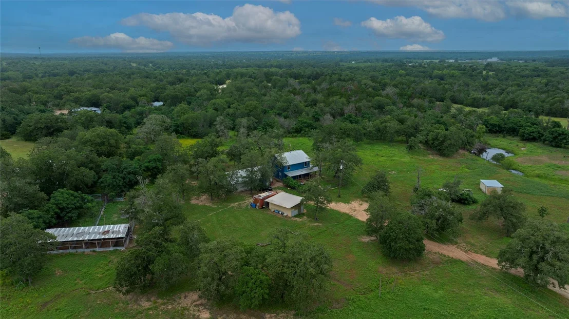 Photo of 376 Jones RD