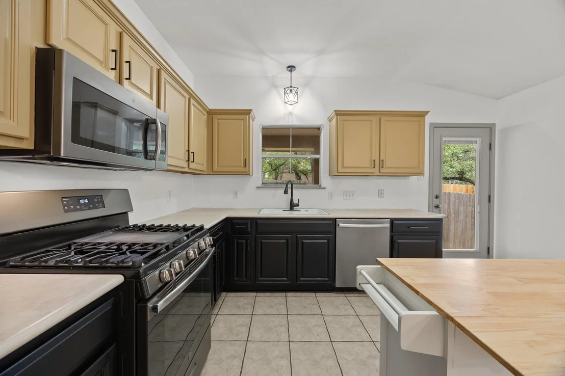 Photo of 16505 Castletroy DR