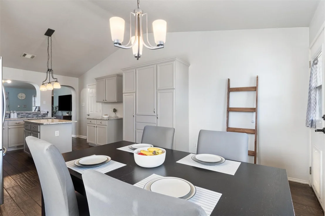 Photo of 4177 Mather