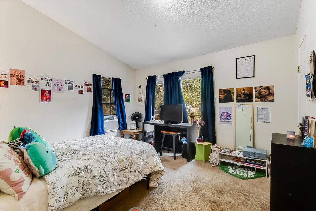 Photo of 420 Sunset DR