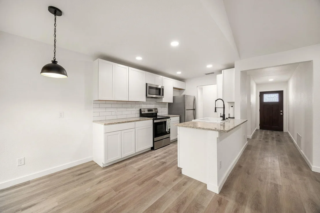 Photo of 1501 Sagebrush DR