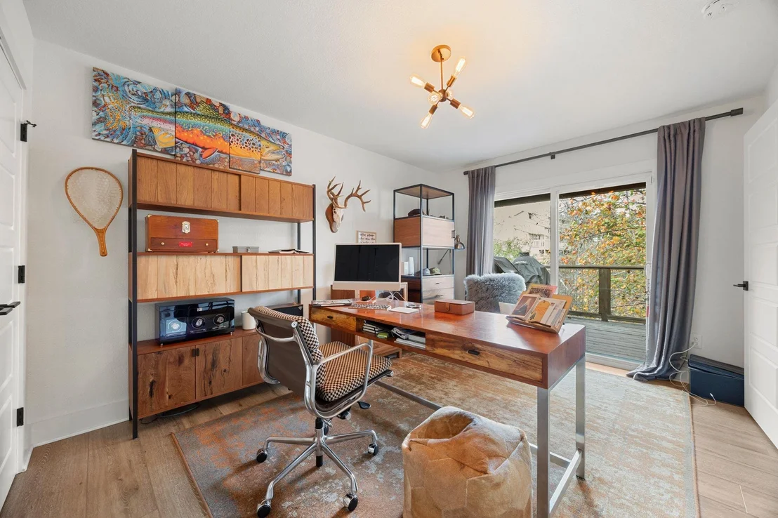 Photo of 7643 Parkview CIR