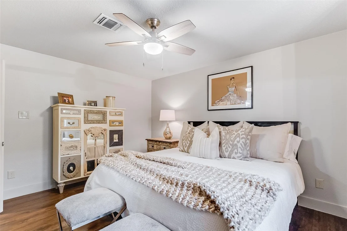 Photo of 104 Raindrop LN