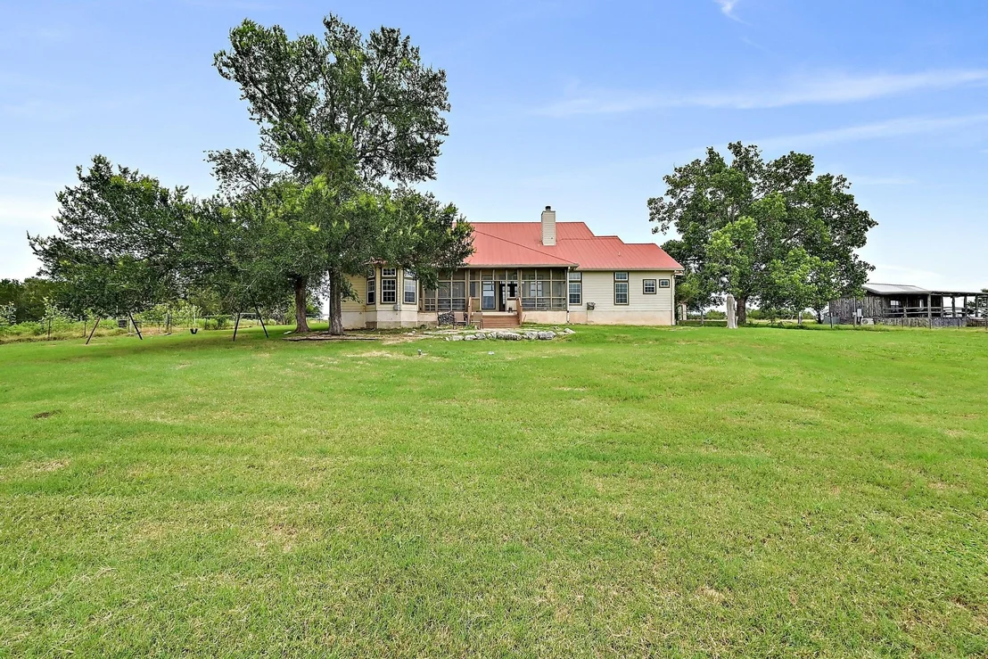 Photo of 948 Upper Elgin River RD