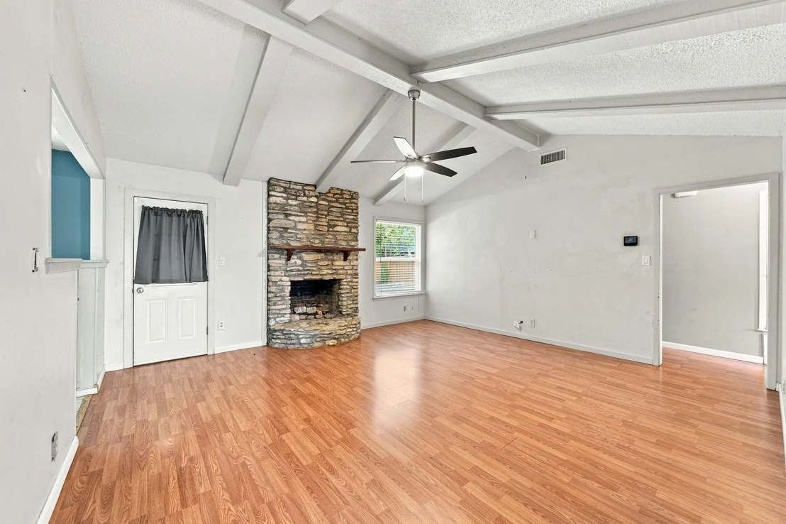 Photo of 7004 Whispering Oaks DR