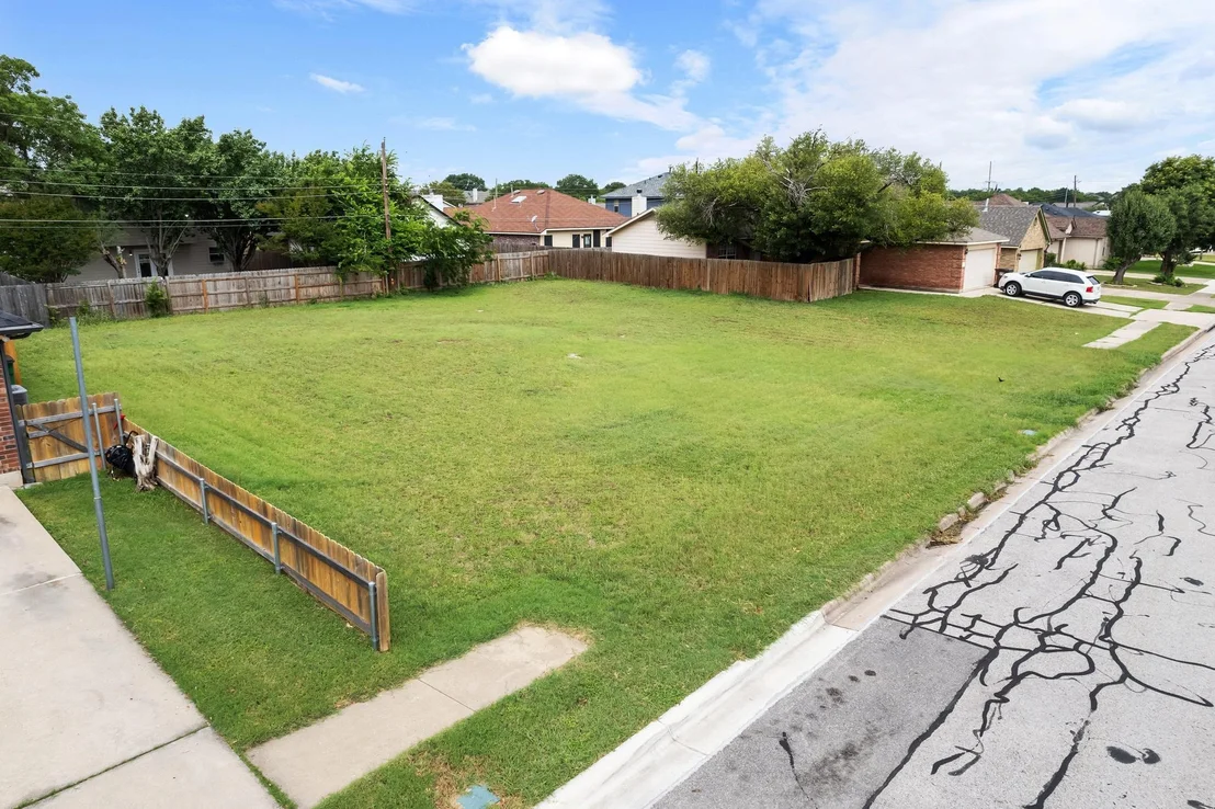 Photo of 1602 Cindy CT
