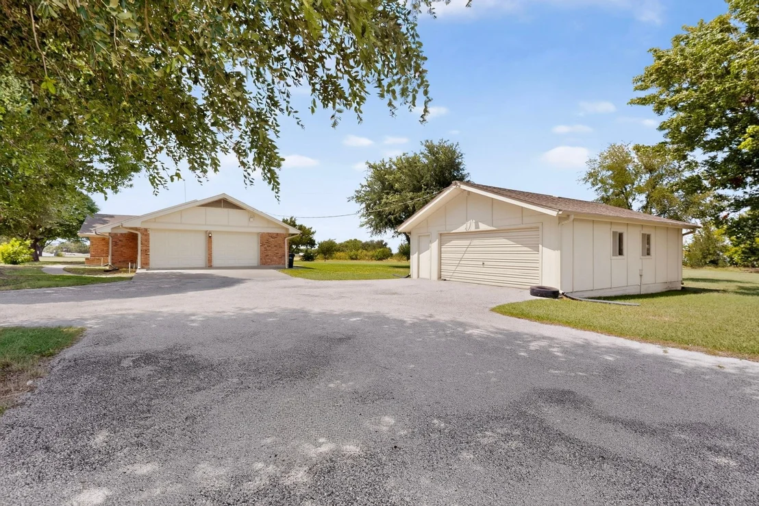 Photo of 350 Richard RD