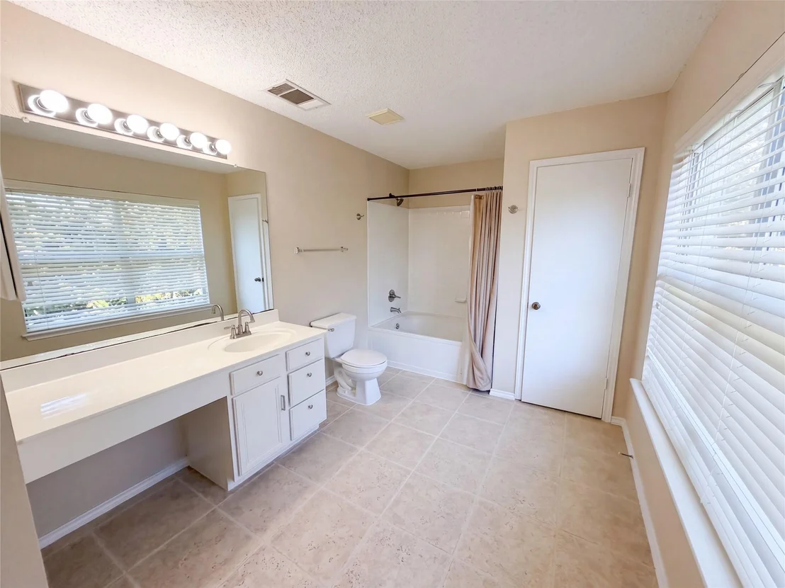 Photo of 2727 High Point DR