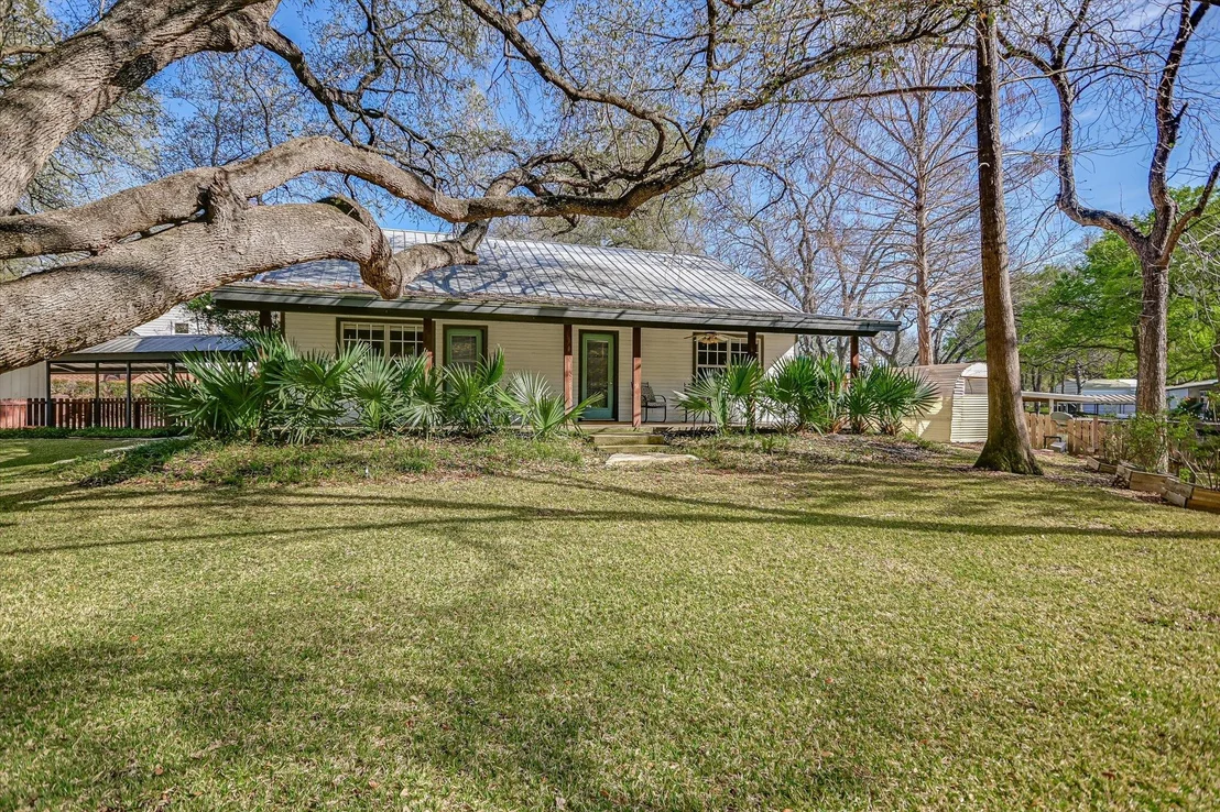 Photo of 611 Thurman CIR