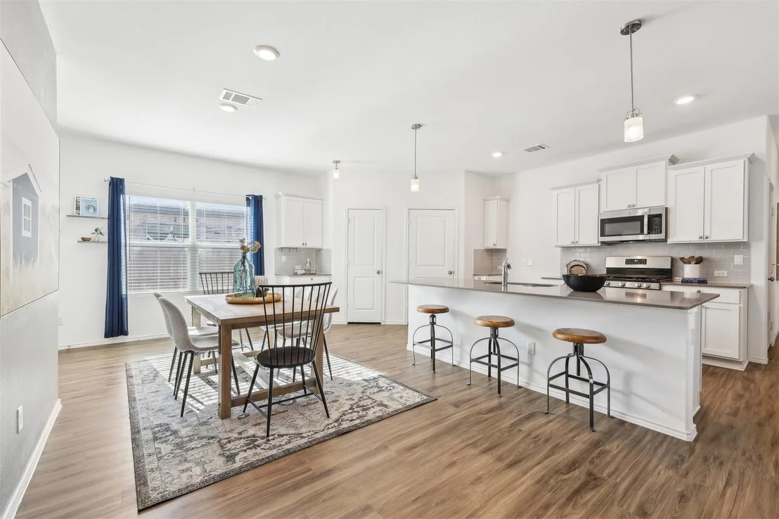 Photo of 1704 Woolsey WAY