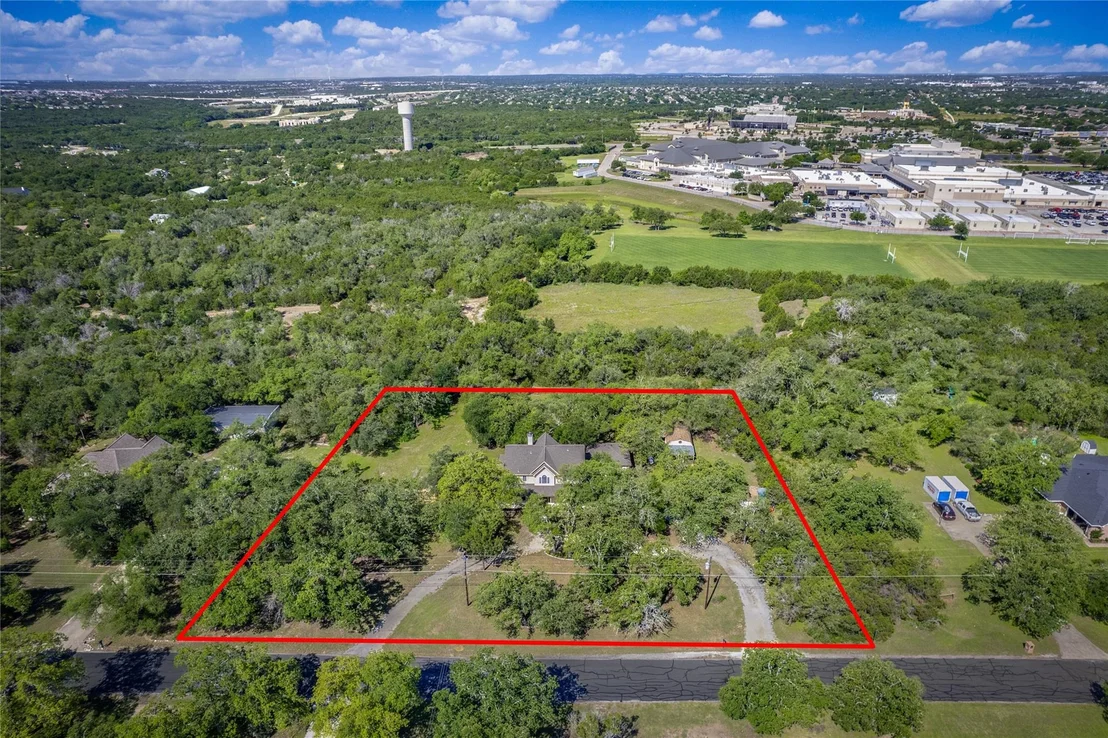 Photo of 613 Breakaway RD
