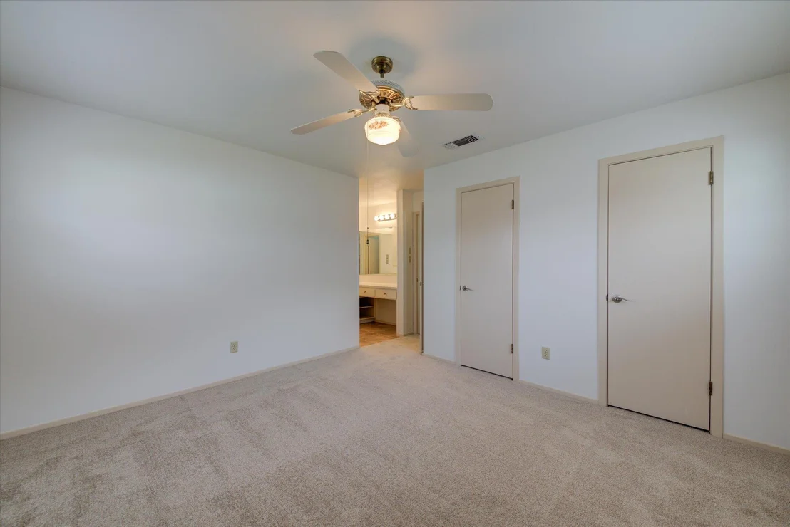 Photo of 1100 Colony North DR