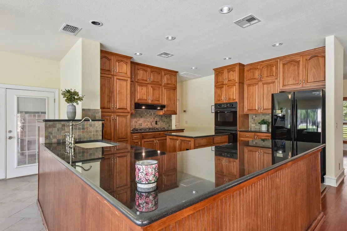 Photo of 1915 Oak Forest DR