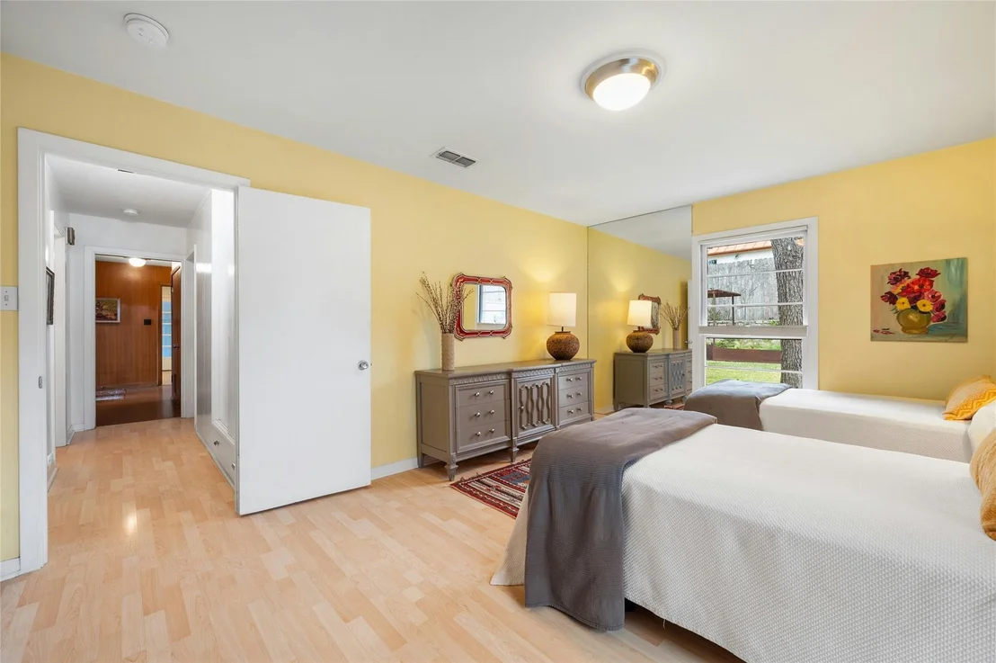 Photo of 1813 Vance CIR