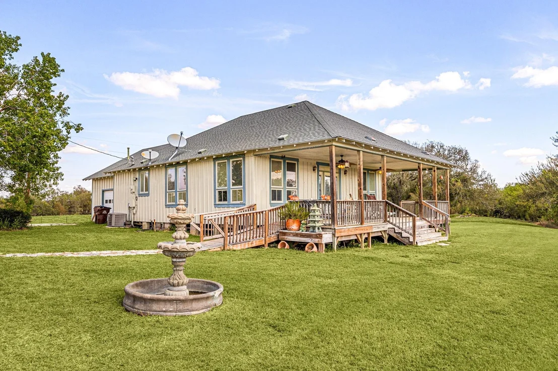 Photo of 550 County Road 471