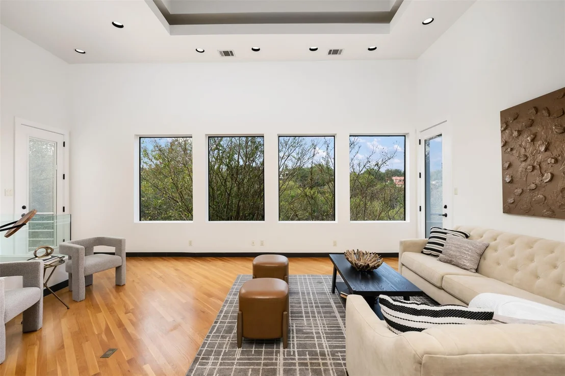 Photo of 8404 Lone Mesa