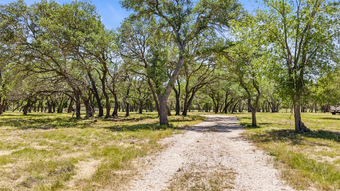 Photo of 937 Flat Creek RD