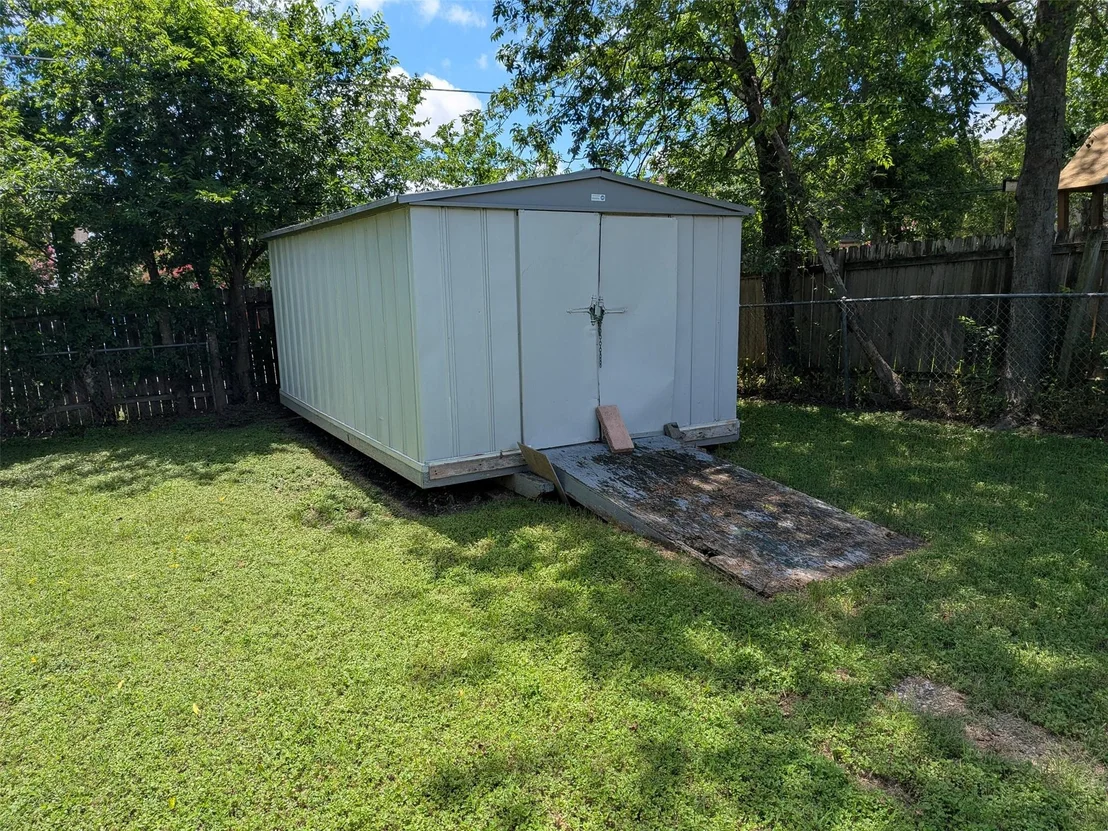 Photo of 8507 Contour DR