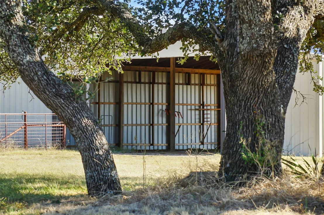 Photo of 6588 Starks RD