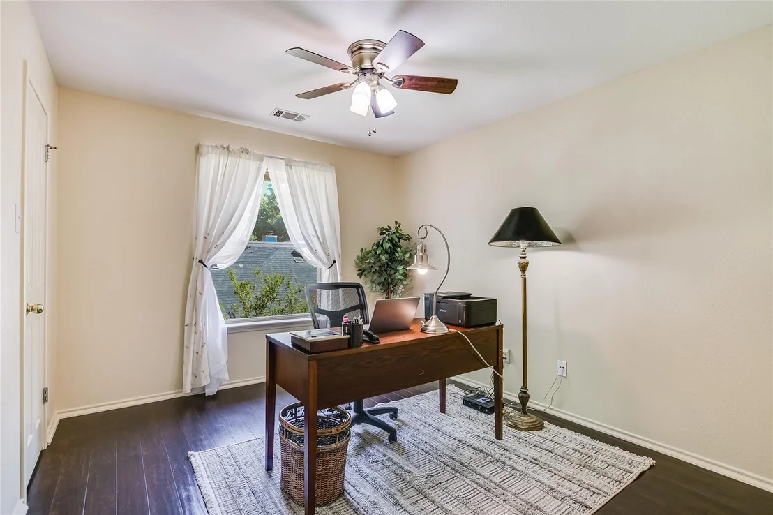 Photo of 401 Pleasant Valley DR