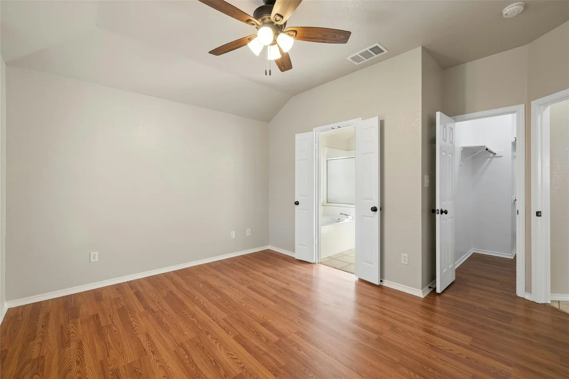 Photo of 806 Hilltop DR