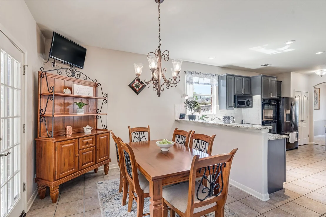 Photo of 2535 Crenshaw DR