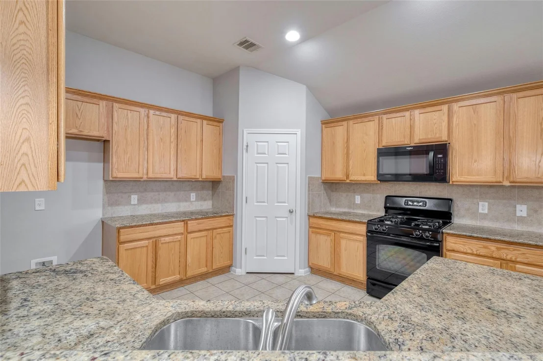 Photo of 18616 Blue Pond DR