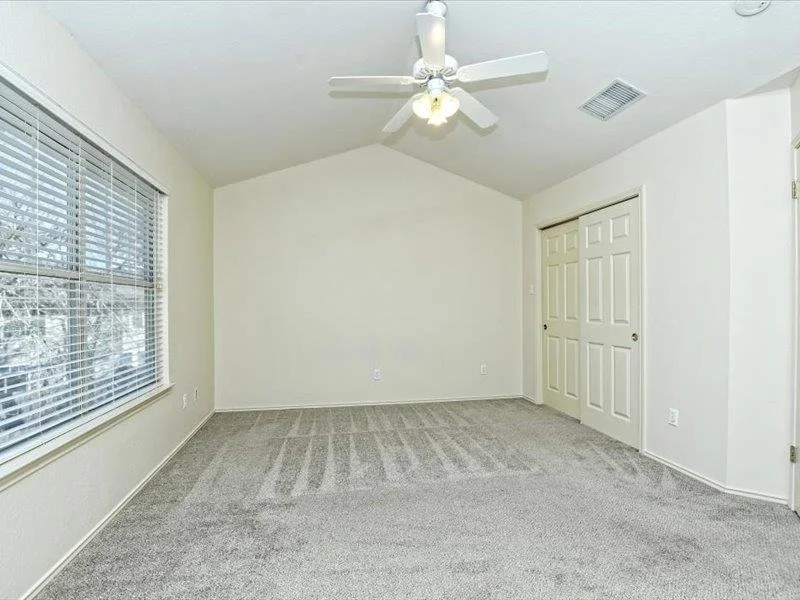 Photo of Unit 9 at 4400 Switch Willo