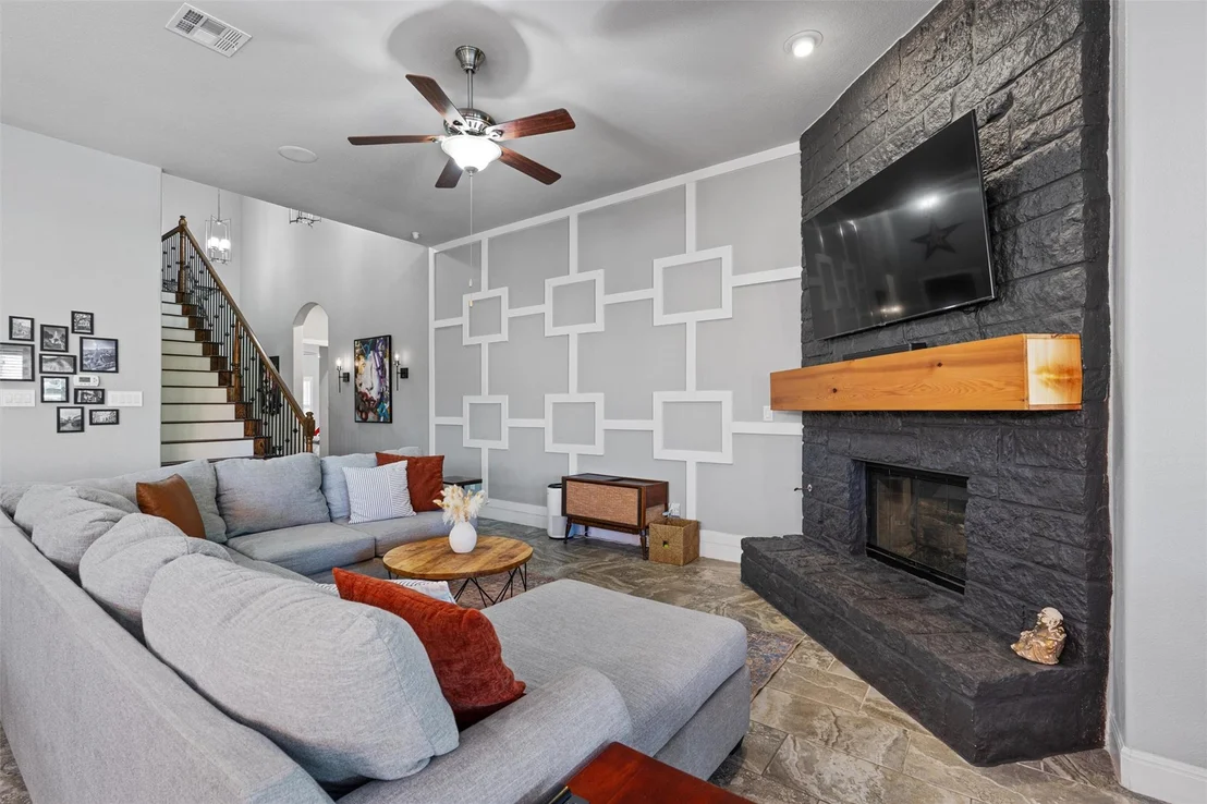 Photo of 3704 Gildas PATH