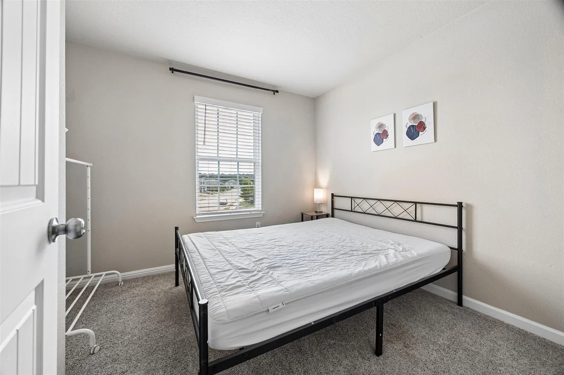 Photo of 104 Blue Sage DR