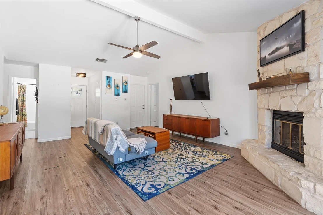 Photo of 705 Chestnut XING