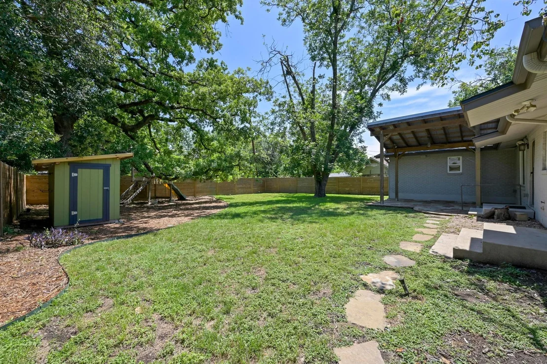 Photo of 1802 Corona DR