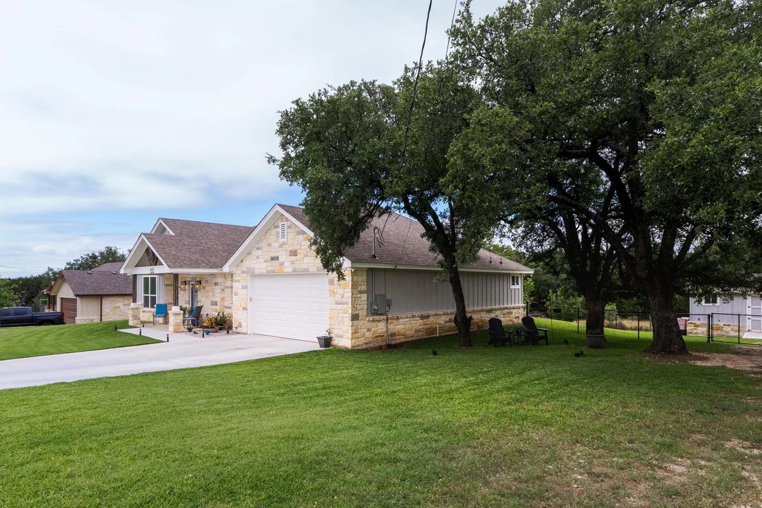 Photo of 1610 Badger LN