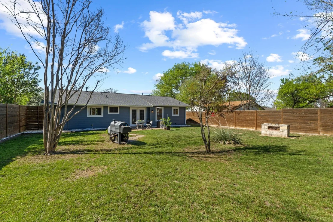 Photo of 5811 Glenhollow PATH