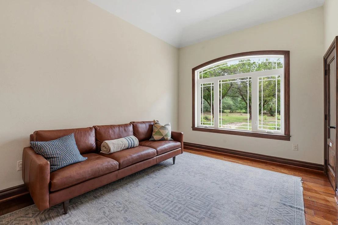 Photo of 8121 Bluff TRL